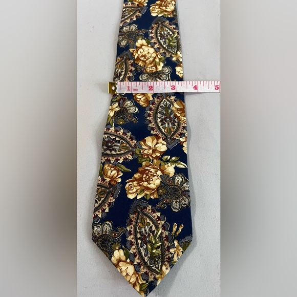 Vintage Karl Men’s Lagerfeld Floral‎ Silk Tie - Picture 7 of 7